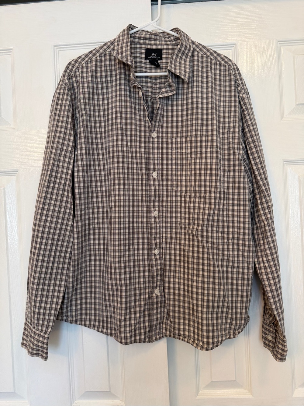 H&M Men's Plaid Button-Down Shirt in Brown and Cream